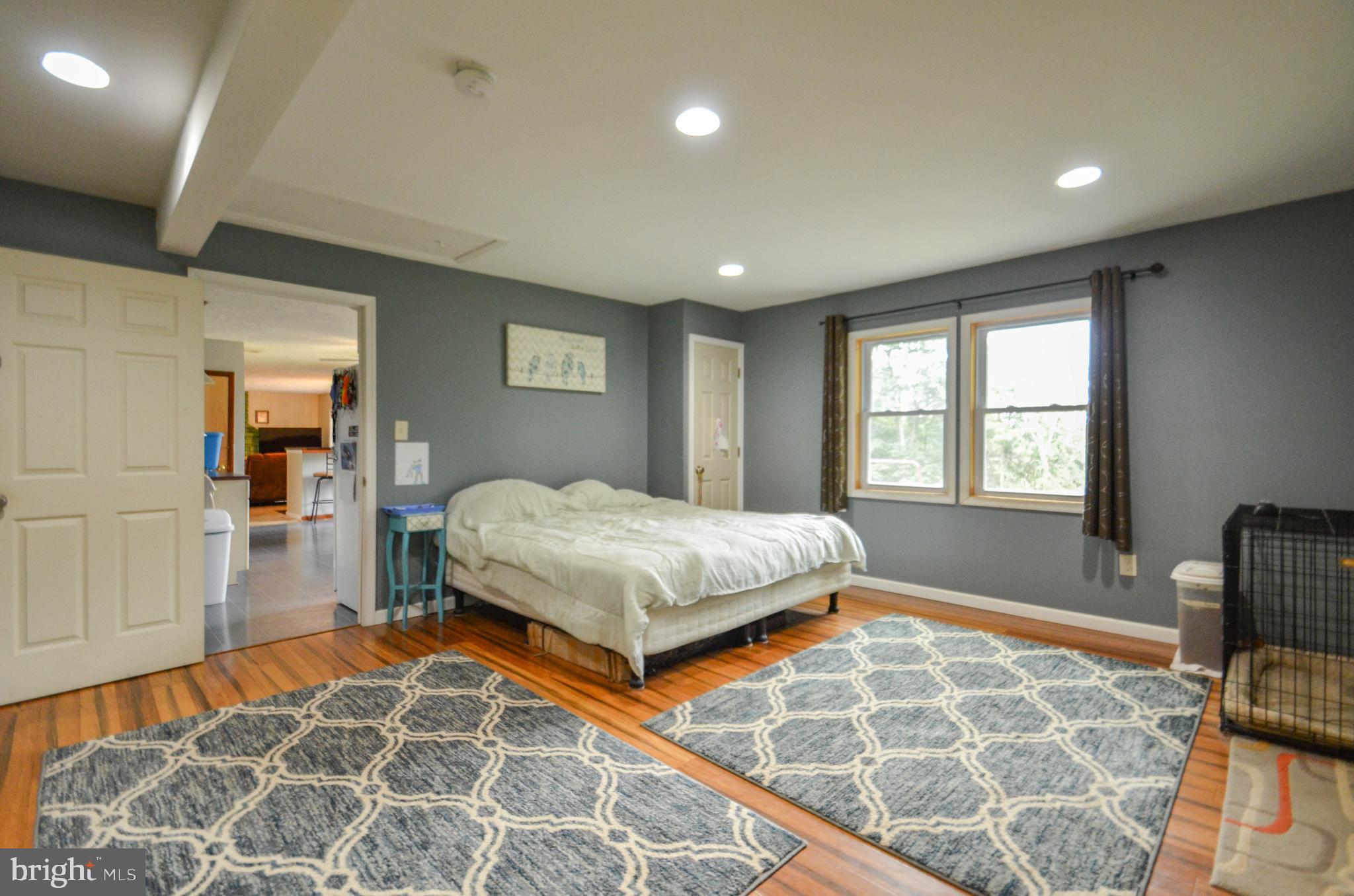 4805 Shimerville Road Emmaus, PA 18049 - Photo 9 of 31 Gallery Image 9