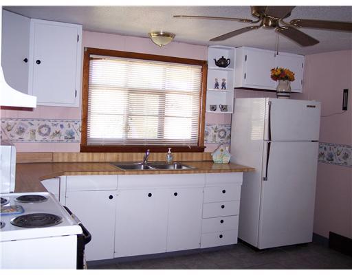 4029 Highway 66 Apollo, PA 15613 - Photo 3 of 11 Kitchen.