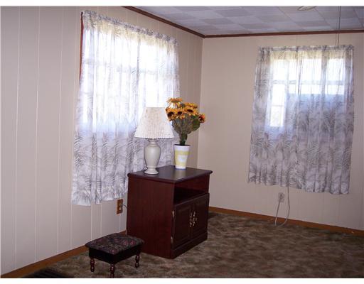 4029 Highway 66 Apollo, PA 15613 - Photo 4 of 11 Living Room.