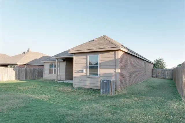 $2,145 | 1232 Switchgrass Lane, Crowley, TX 76036