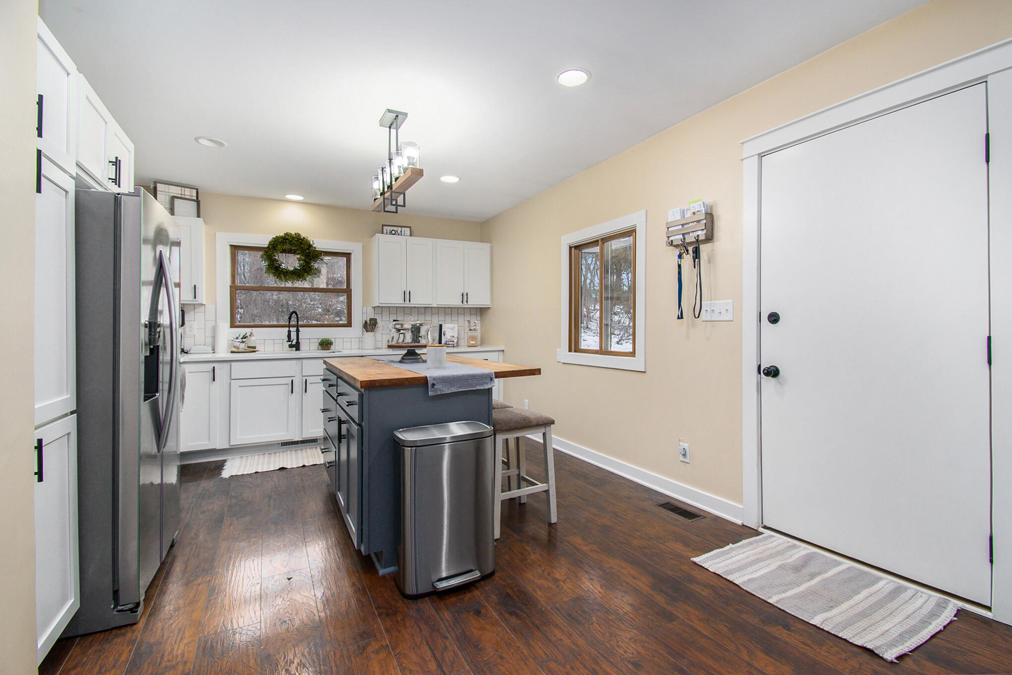 56776 Riga Drive Three Rivers, MI 49093 - Photo 4 of 25 DSC_2273
