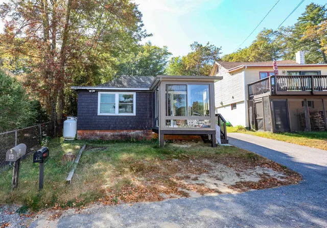 $330,000 | 17 Cole Road, Windham, NH 03087