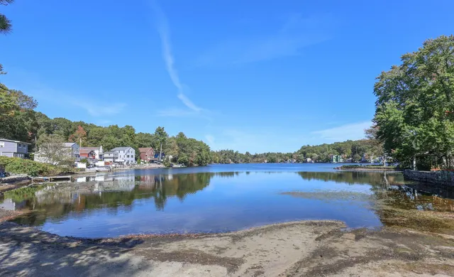 $330,000 | 17 Cole Road, Windham, NH 03087