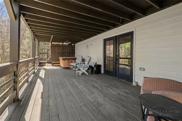 $999,000 | 187 Pine Village, Unit 5, Blowing Rock, NC 28605