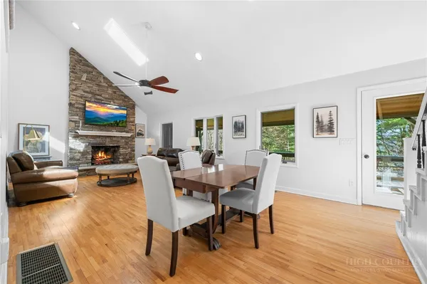 $999,000 | 187 Pine Village, Unit 5, Blowing Rock, NC 28605