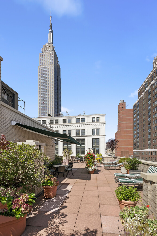 20 East 35th Street, Unit 2E Manhattan, NY 10035 - Photo 8 of 10 a view of a tall building