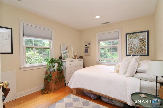 298 Erskine Road Stamford, CT 06903 - Photo 17 of 21 2nd Bedroom