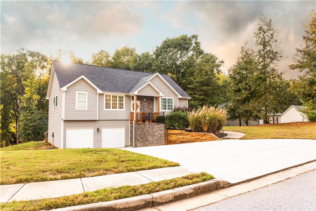 355 Conner Court Social Circle, GA 30025 - Photo 7 of 52