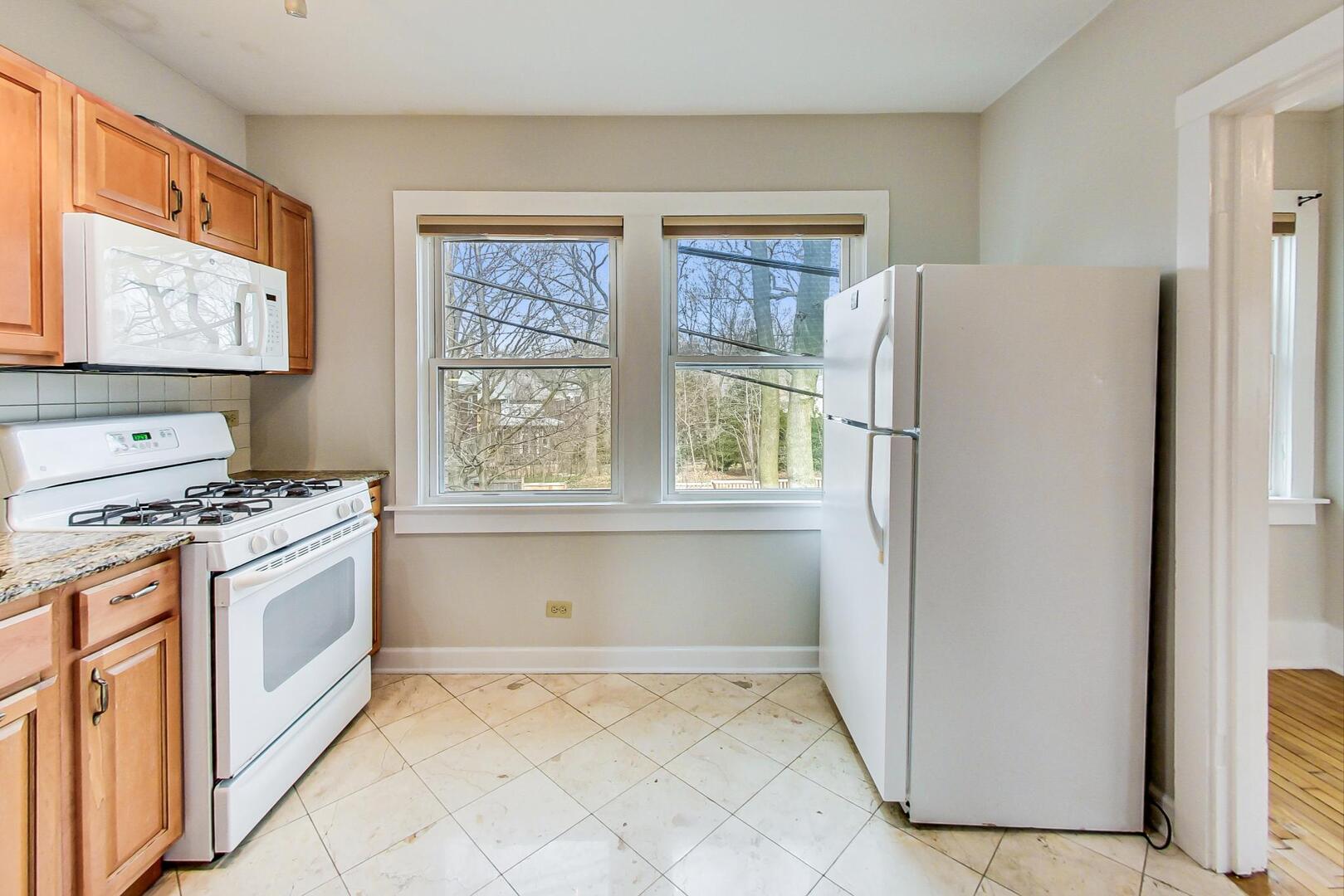 1327 Church Street, Unit CH Evanston, IL 60201 - Photo 7 of 16