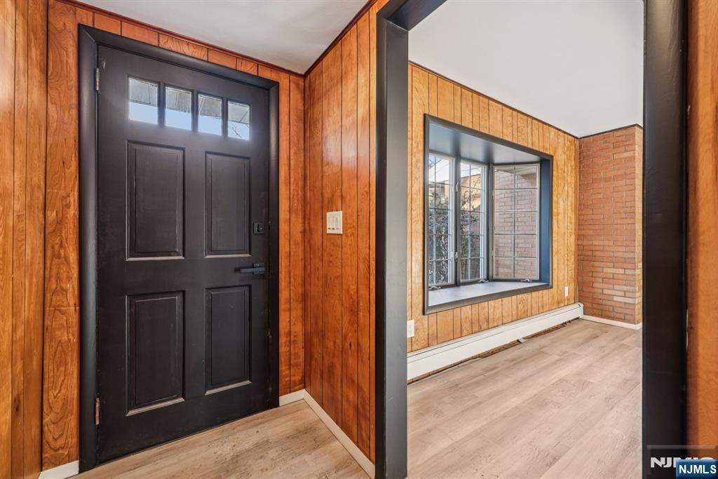 217 Knickerbocker Road Closter, NJ 07624 - Photo 3 of 27