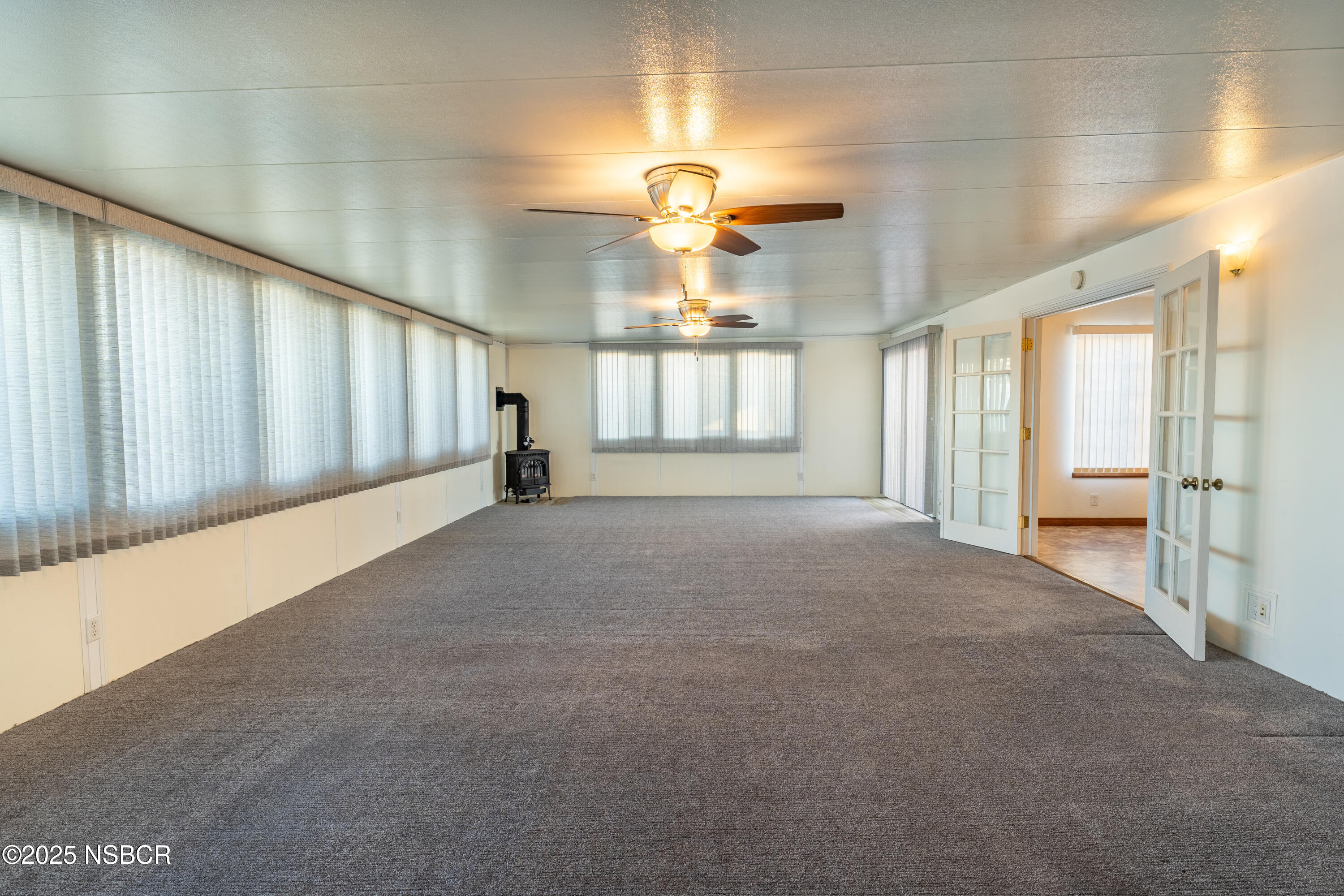 901 Arnold Avenue Lompoc, CA 93436 - Photo 8 of 21 a view of a livingroom with a chandelier