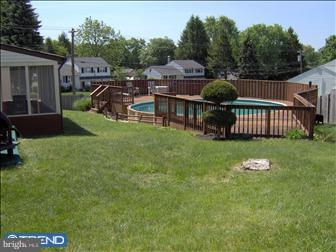 1236 Roberts Road Warminster, PA 18974 - Photo 2 of 6 Gallery Image 2