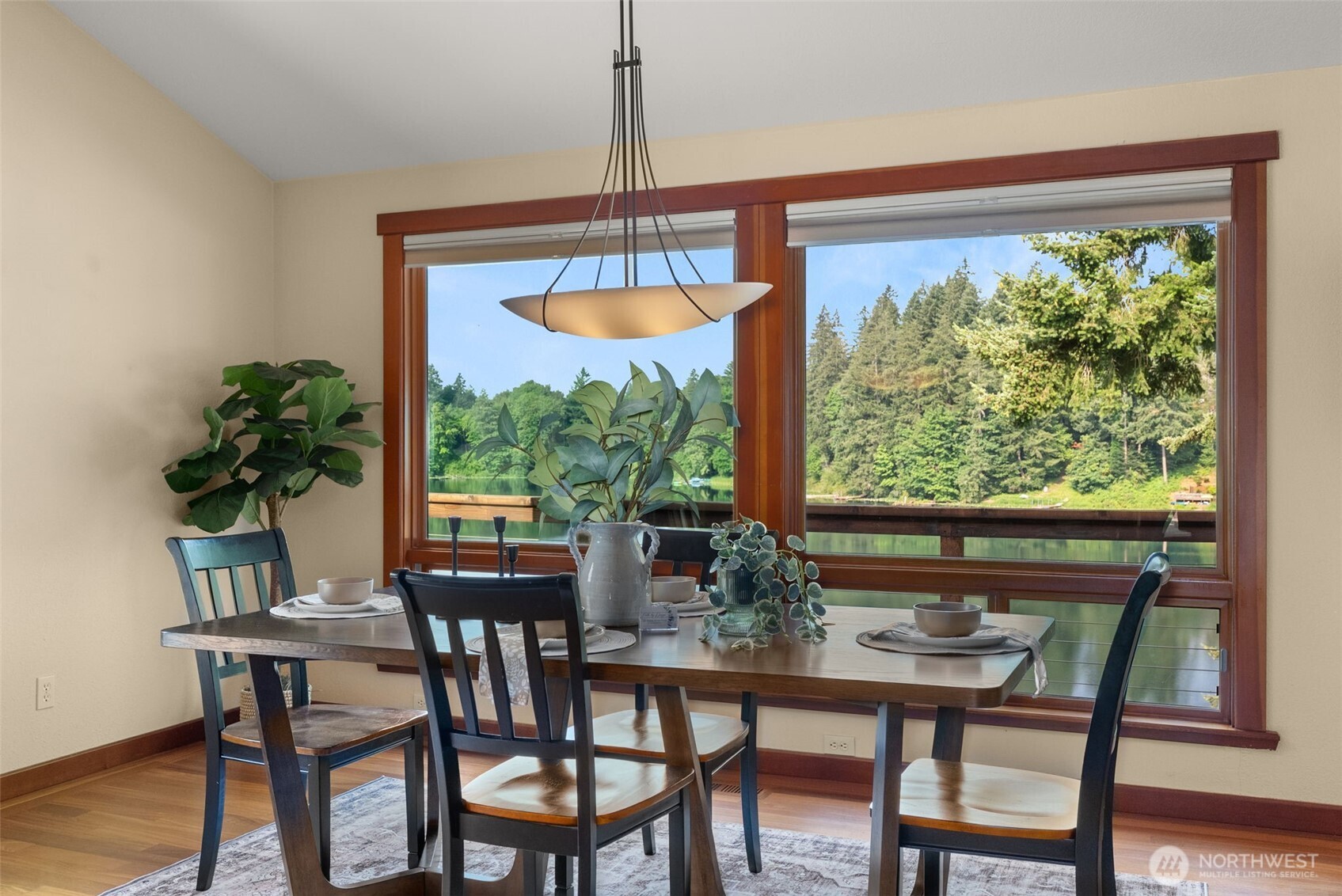 2126 Log Cabin Road Southeast Olympia, WA 98501 - Photo 10 of 40 Gallery Image 10