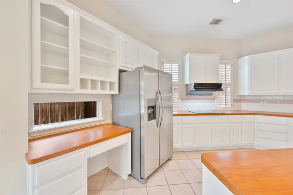 $2,400 | 2714 Hidden Knoll Court, Sugar Land, TX 77478