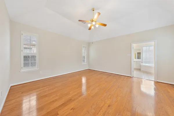 $2,400 | 2714 Hidden Knoll Court, Sugar Land, TX 77478