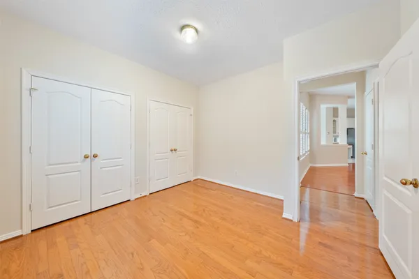 $2,400 | 2714 Hidden Knoll Court, Sugar Land, TX 77478