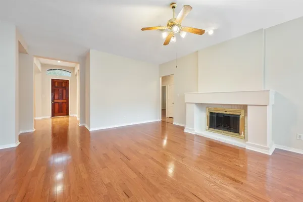 $2,350 | 2714 Hidden Knoll Court, Sugar Land, TX 77478