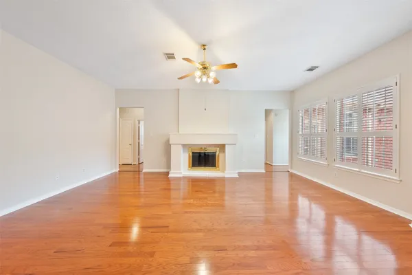 $2,400 | 2714 Hidden Knoll Court, Sugar Land, TX 77478