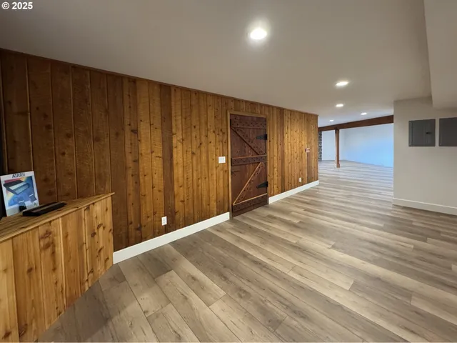 a balcony with view of the house