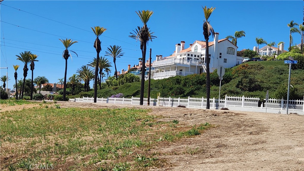 25022 Selva Road Dana Point, CA 92629 - Photo 4 of 9 Homes Across the Street