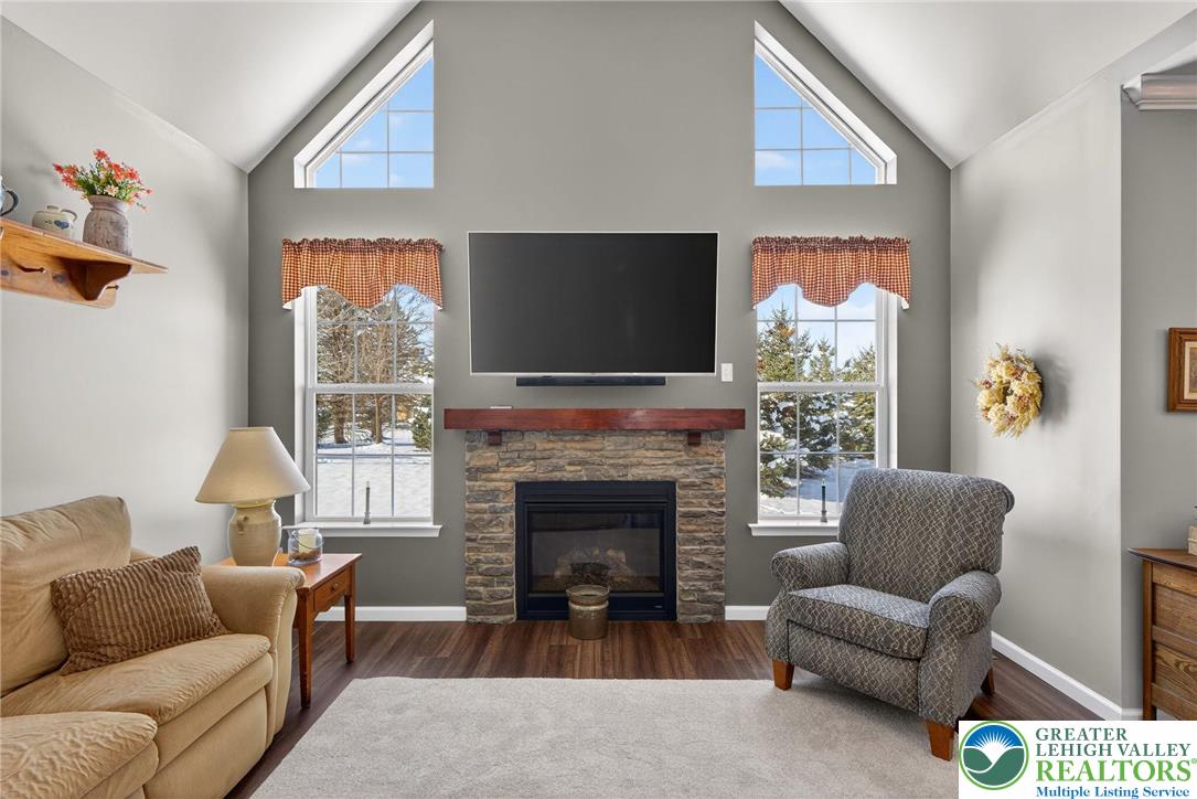 4093 Clearbrook Road Emmaus, PA 18049 - Photo 18 of 58