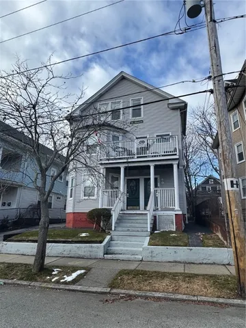 $699,900 | 32 Tyndall Avenue, Providence, RI 02908