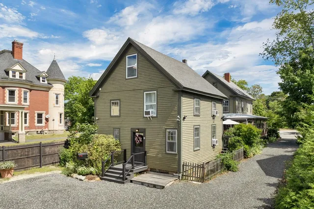 $775,000 | 86 Wakefield Street, Rochester, NH 03867