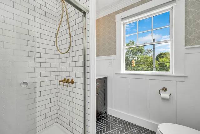 $775,000 | 86 Wakefield Street, Rochester, NH 03867