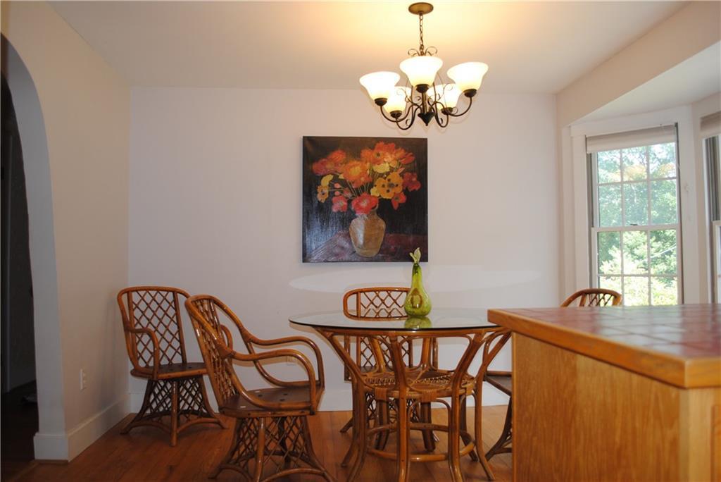 1004 Sawyer Road Cape Elizabeth, ME 04107 - Photo 14 of 34 Dining room with pretty bay window