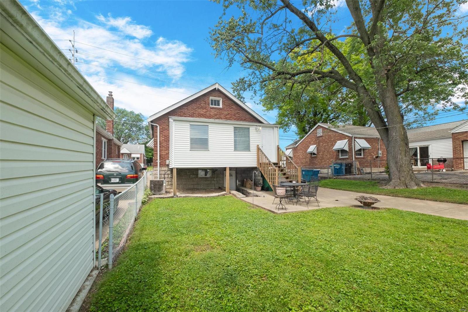 9336 MacKenzie Road St. Louis, MO 63123 - Photo 19 of 19