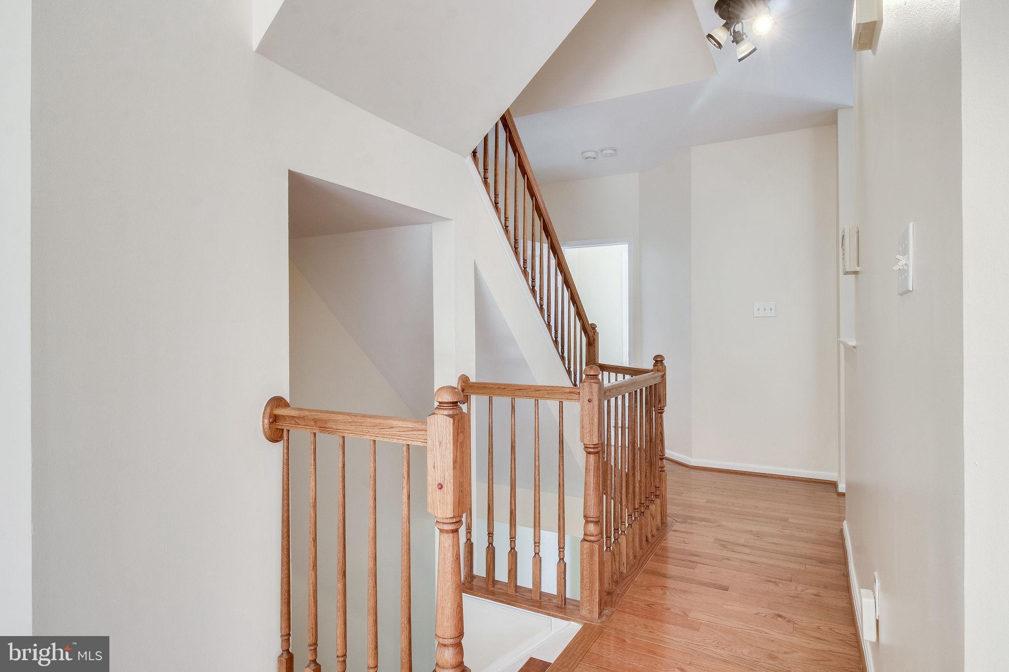 4604 Buckhorn Ridge Fairfax, VA 22030 - Photo 11 of 56