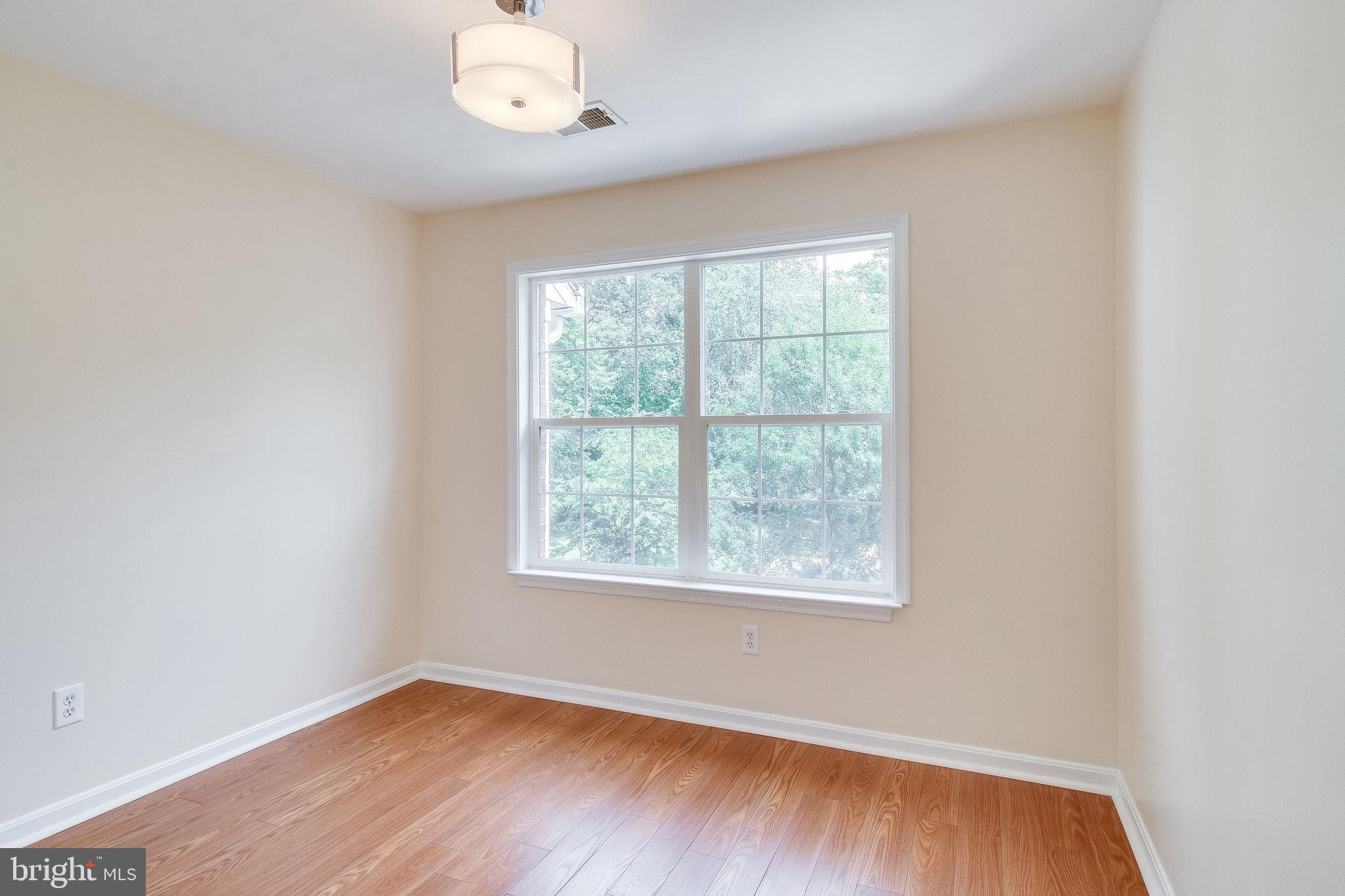 4604 Buckhorn Ridge Fairfax, VA 22030 - Photo 30 of 56