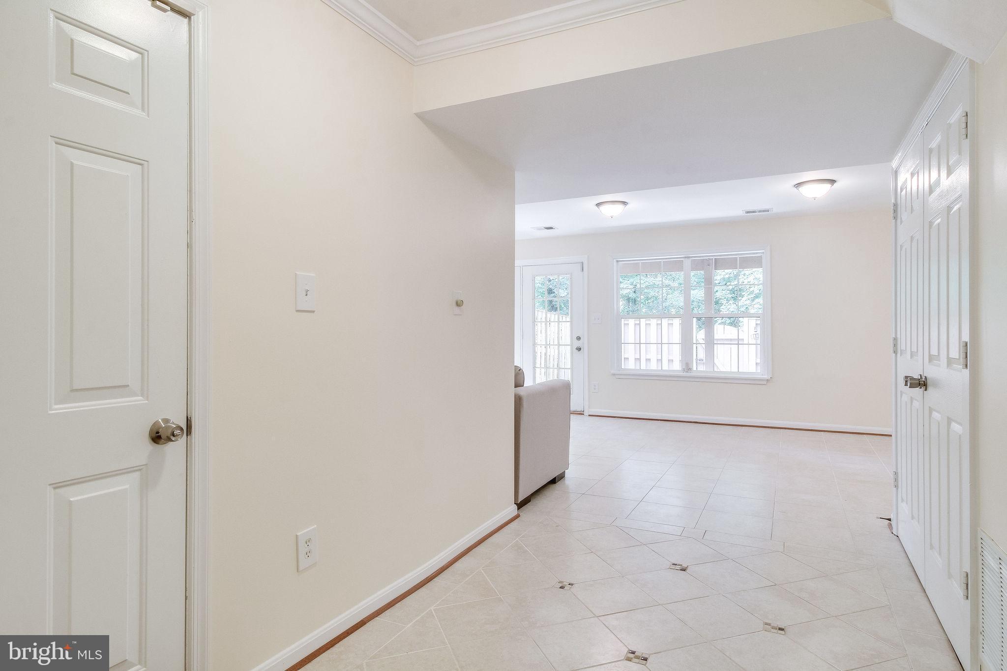 4604 Buckhorn Ridge Fairfax, VA 22030 - Photo 6 of 56