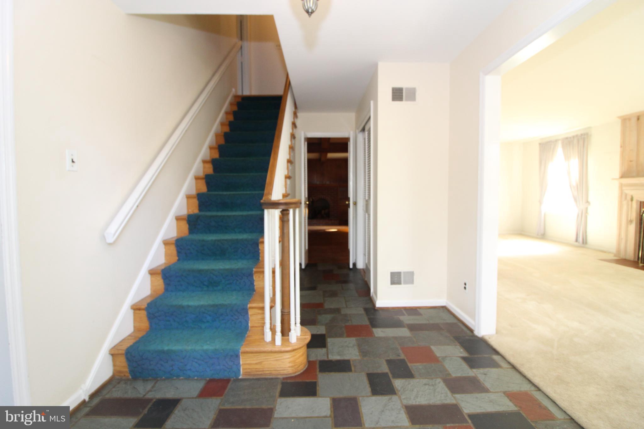 624 Halstead Road Wilmington, DE 19803 - Photo 2 of 20 Foyer Entry with Hardwood Stairs