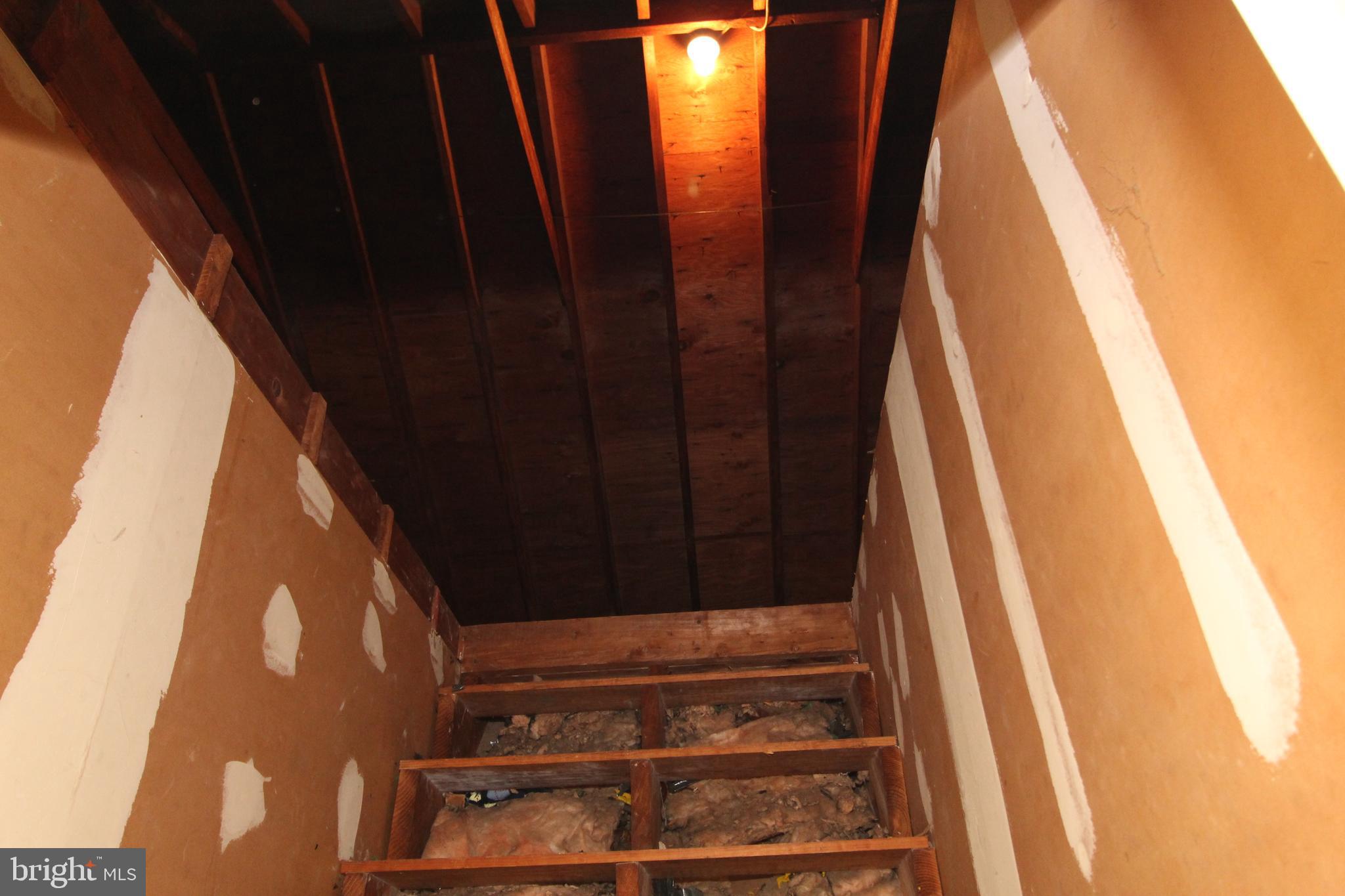 624 Halstead Road Wilmington, DE 19803 - Photo 17 of 20 Walk-up Attic through one bedroom