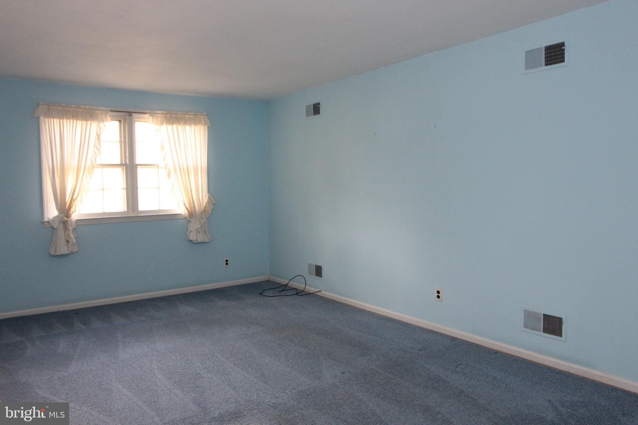 624 Halstead Road Wilmington, DE 19803 - Photo 9 of 20 This Main Bedroom Suite is a great size!