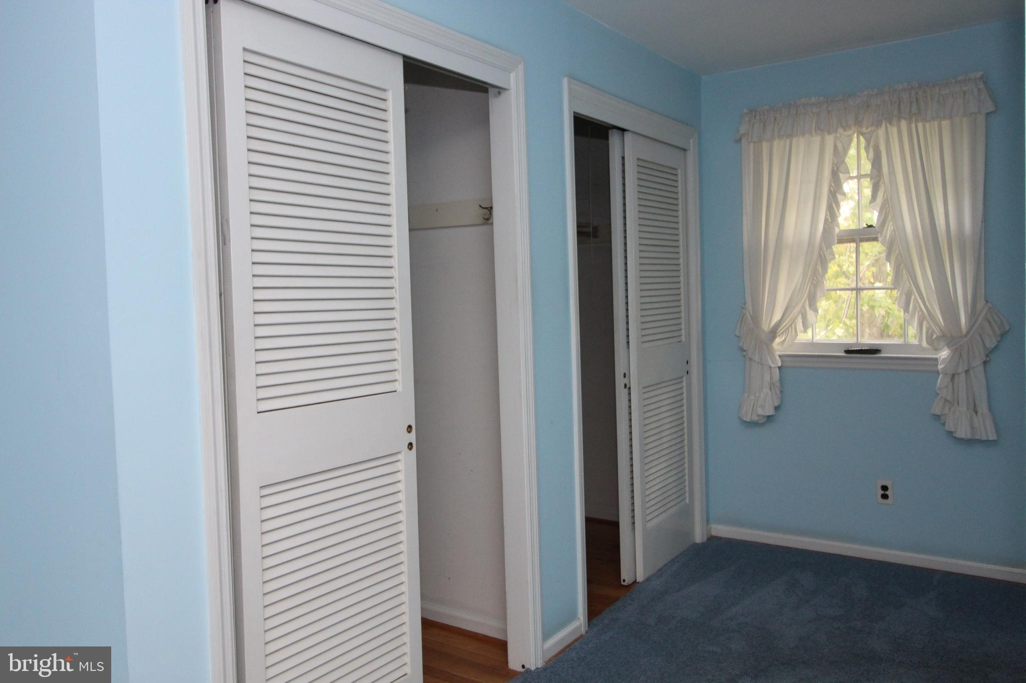 624 Halstead Road Wilmington, DE 19803 - Photo 10 of 20 Dressing Area with Two Double Closets