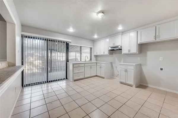 $2,200 | 8514 Sikorski Lane, Dallas, TX 75228