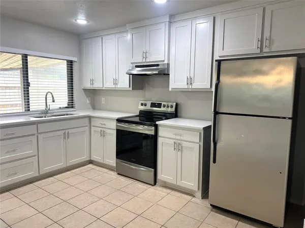 $2,200 | 8514 Sikorski Lane, Dallas, TX 75228