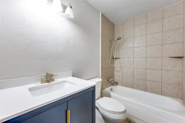 $2,200 | 8514 Sikorski Lane, Dallas, TX 75228