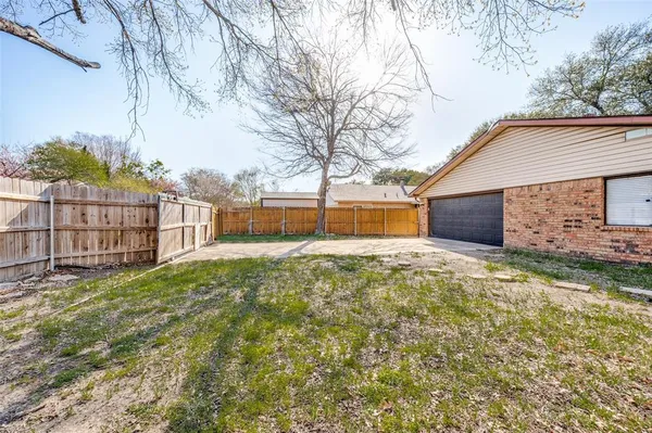 $2,200 | 8514 Sikorski Lane, Dallas, TX 75228