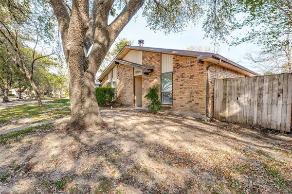 $2,200 | 8514 Sikorski Lane, Dallas, TX 75228