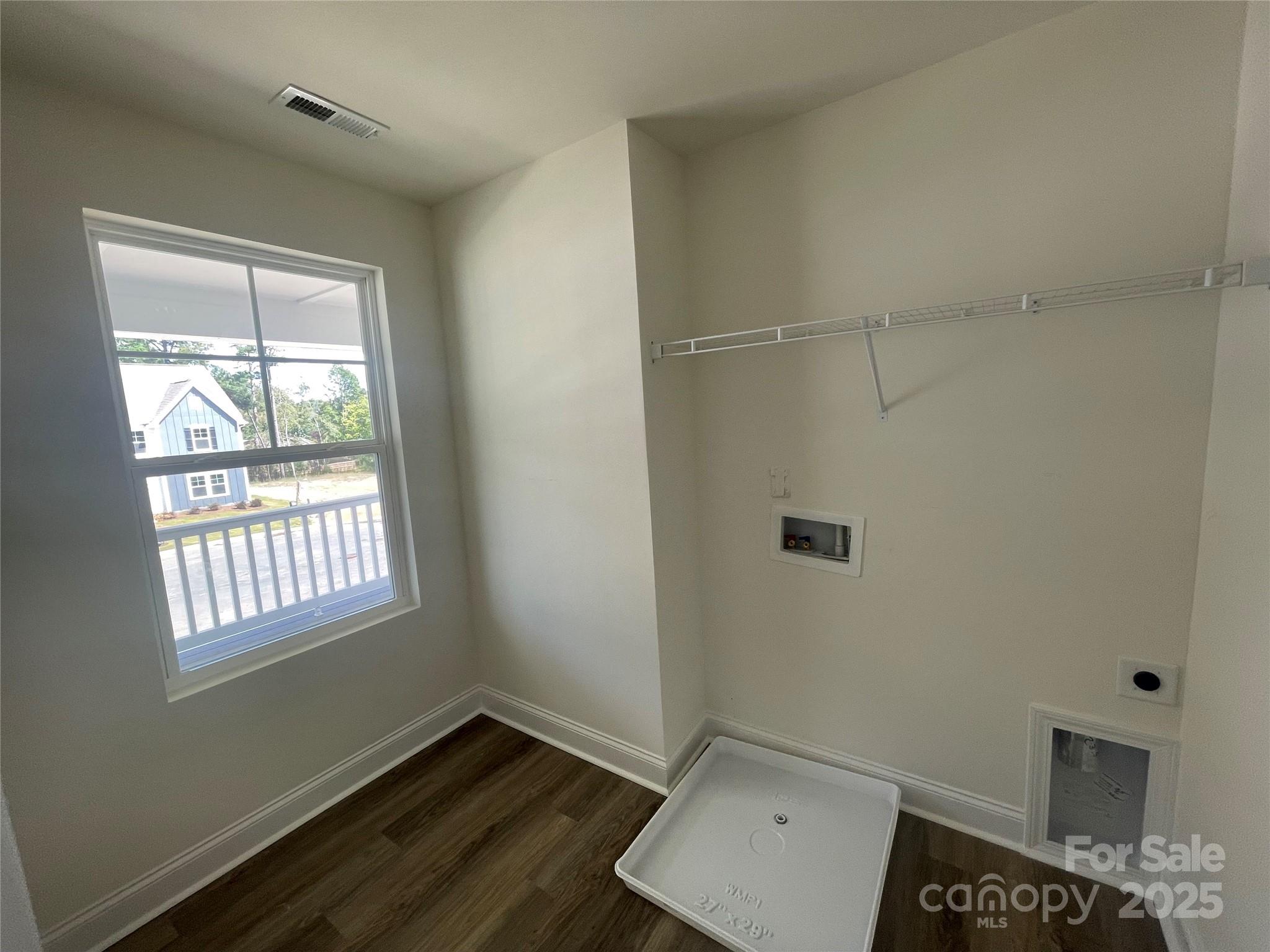 4044 Grommet Court Matthews, NC 28105 - Photo 18 of 27 an empty room with a window