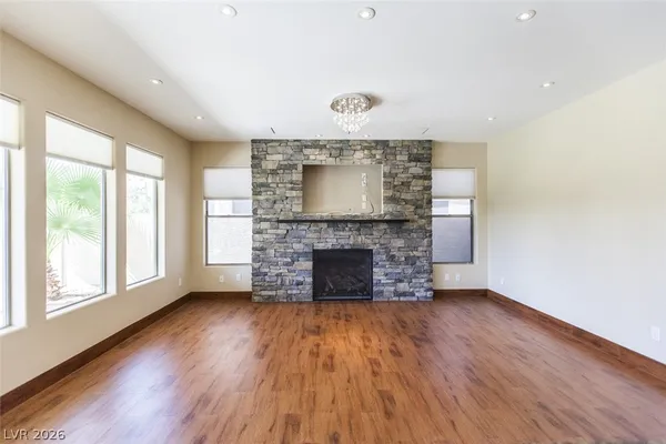 $3,198 | 231 Arbor Garden Avenue, Las Vegas, NV 89148