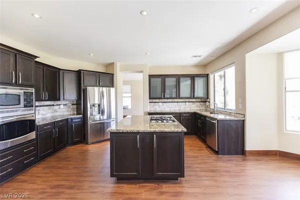 $3,198 | 231 Arbor Garden Avenue, Las Vegas, NV 89148