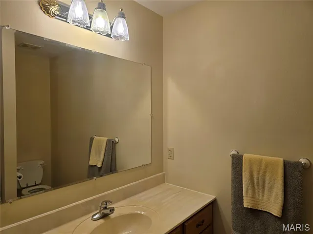 $159,900 | 718 West Crumb Avenue, Bernie, MO 63822