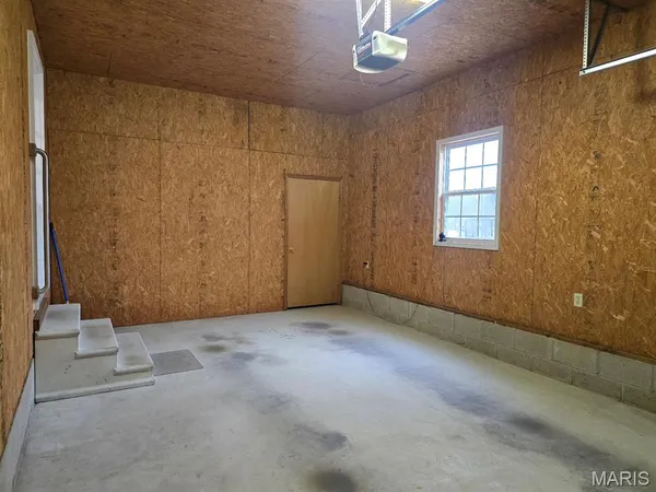 $159,900 | 718 West Crumb Avenue, Bernie, MO 63822