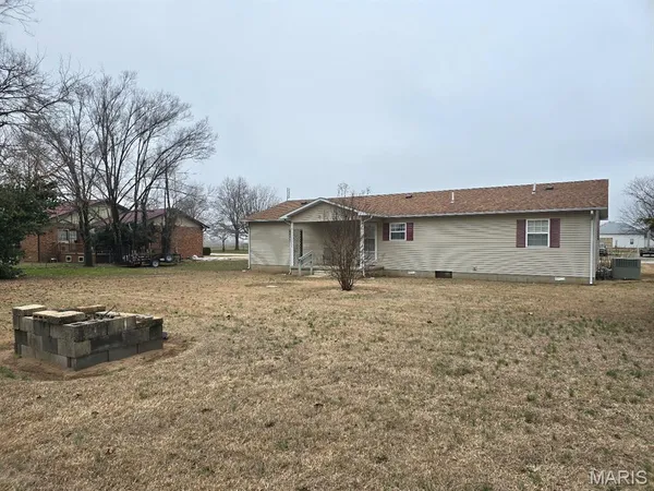 $159,900 | 718 West Crumb Avenue, Bernie, MO 63822