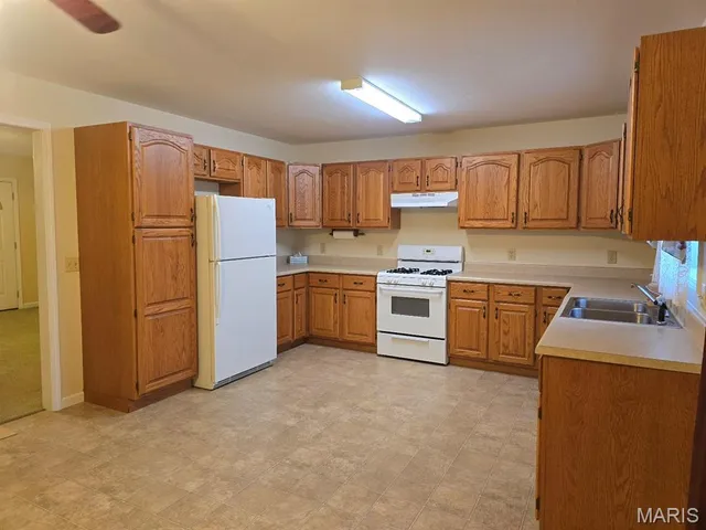 $159,900 | 718 West Crumb Avenue, Bernie, MO 63822