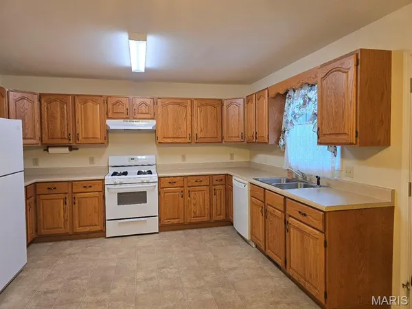 $159,900 | 718 West Crumb Avenue, Bernie, MO 63822